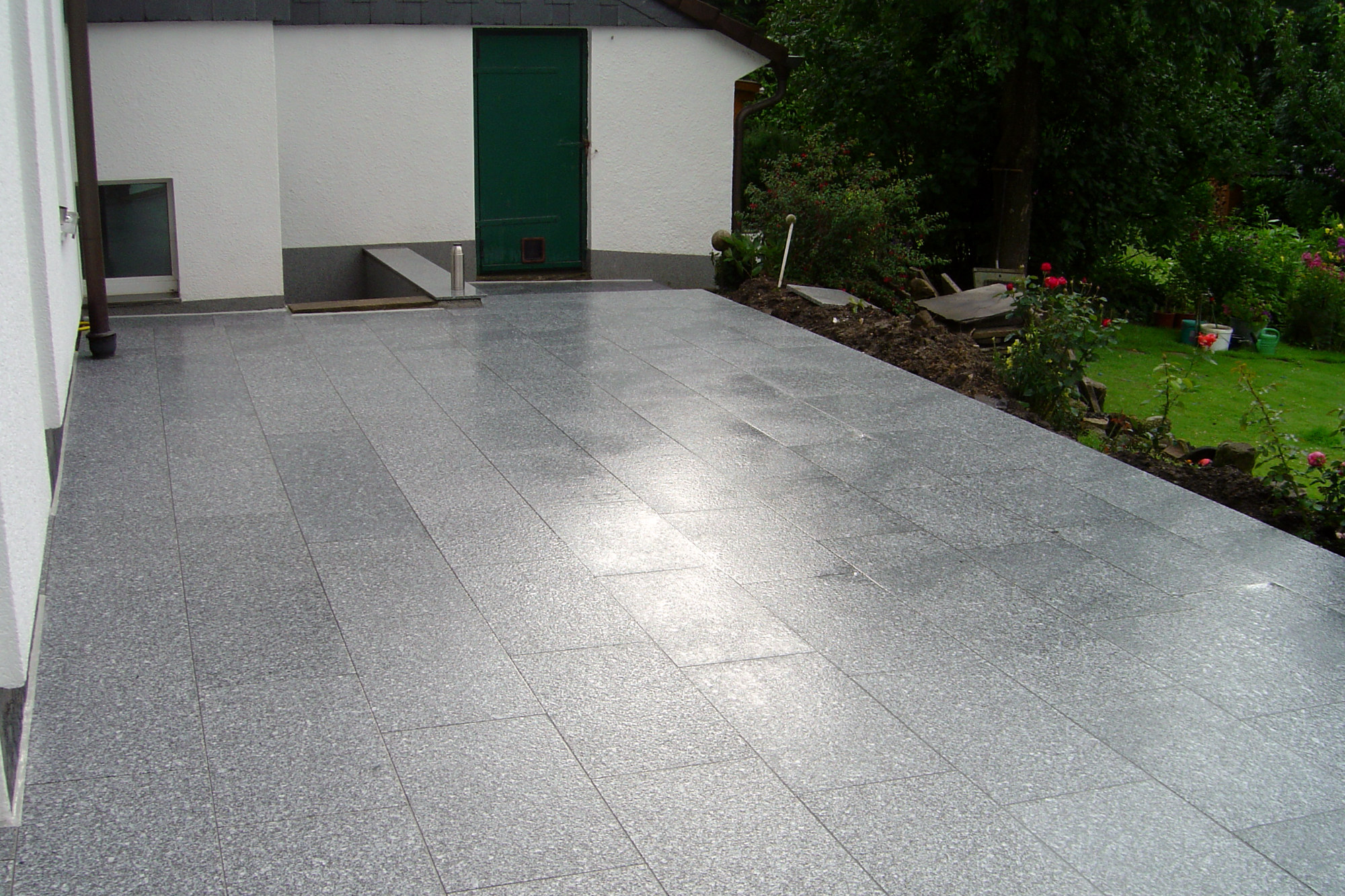 Granit Terrasse Tarn Hellgrau