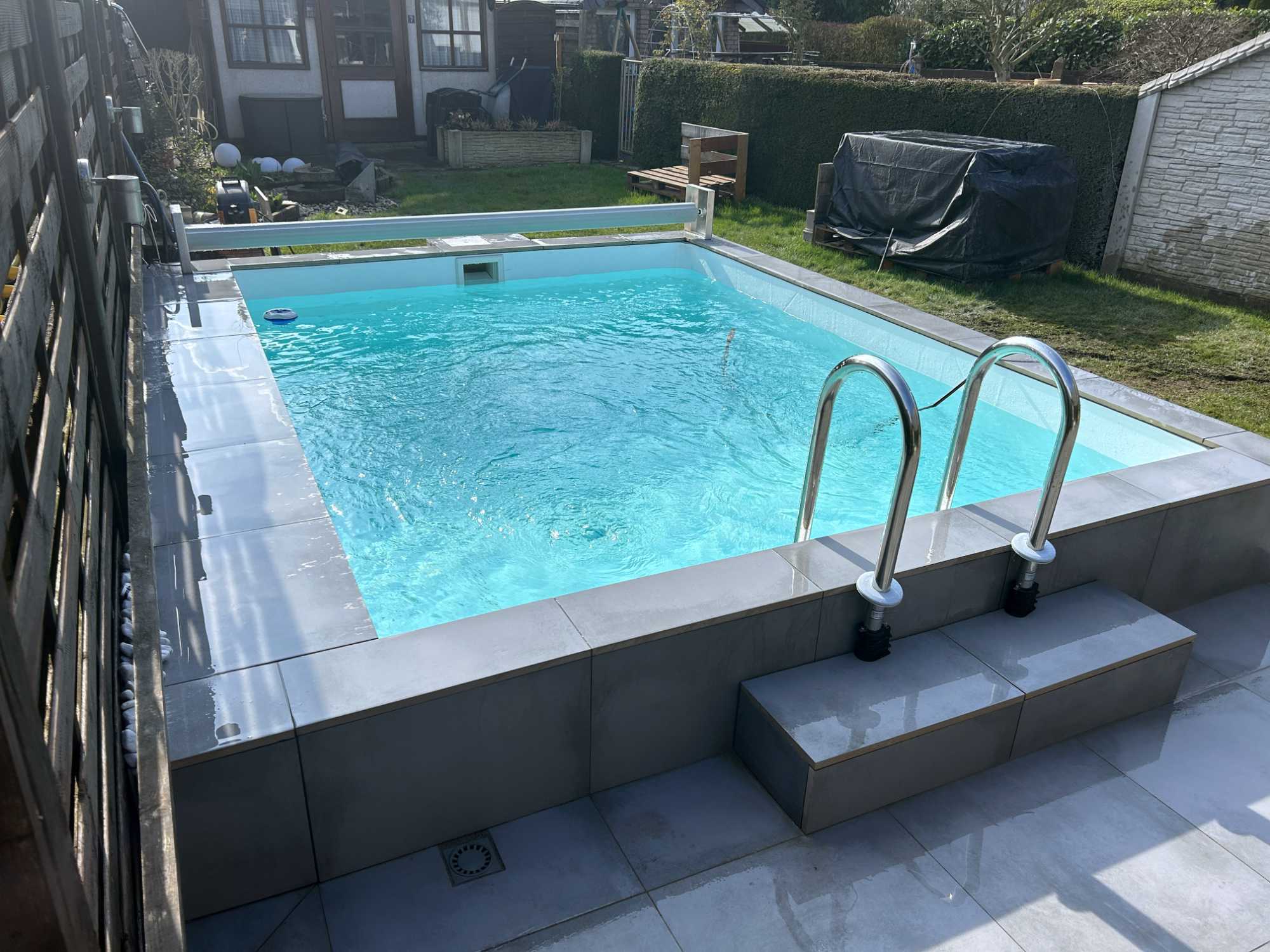 Betonfolien Pool weiß
