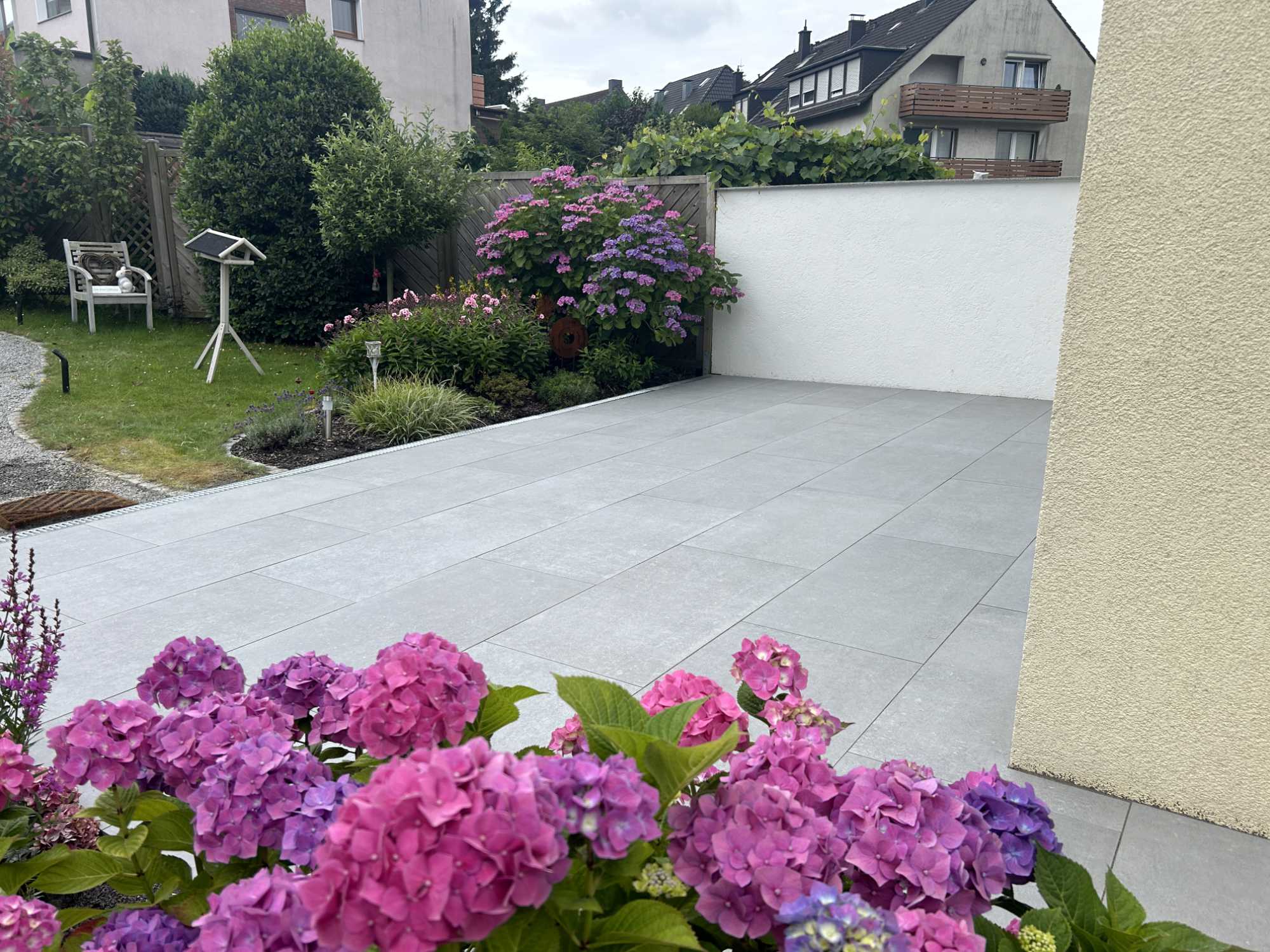 Keramik Terrasse Betonoptik grau